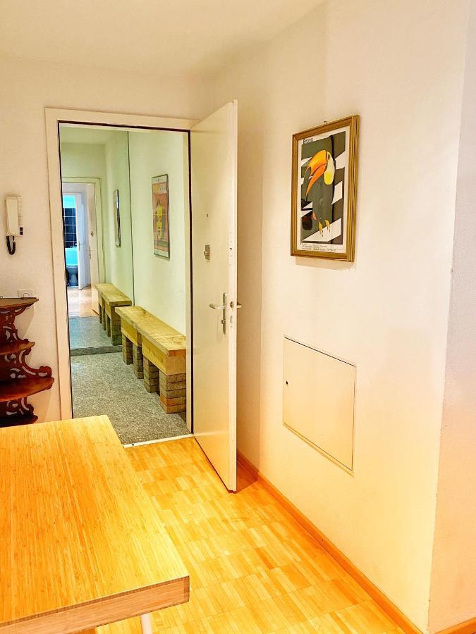 Cozy Apartment By The The Lake Of Lugano Luaran gambar
